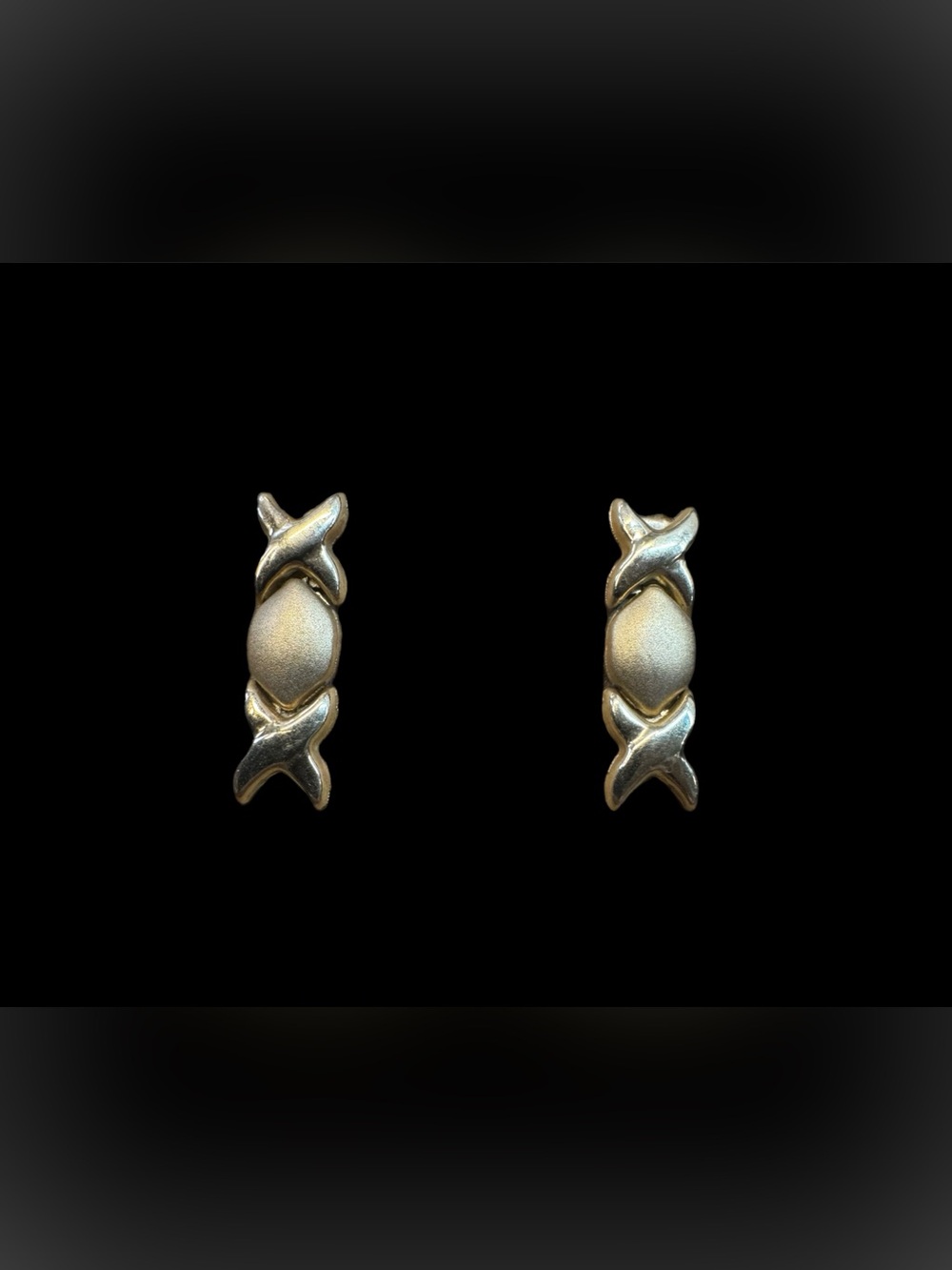 Vintage 14k Yellow Gold Hugs & Kisses XOX Earrings